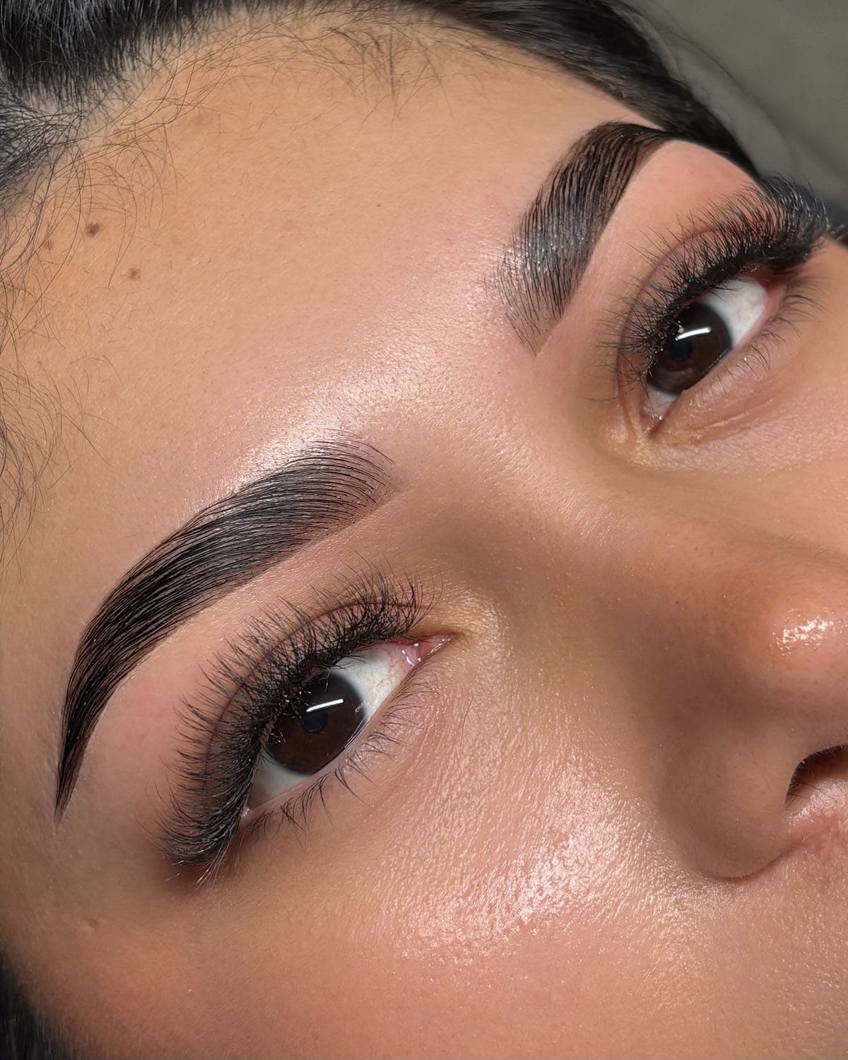 Brow tint & wax