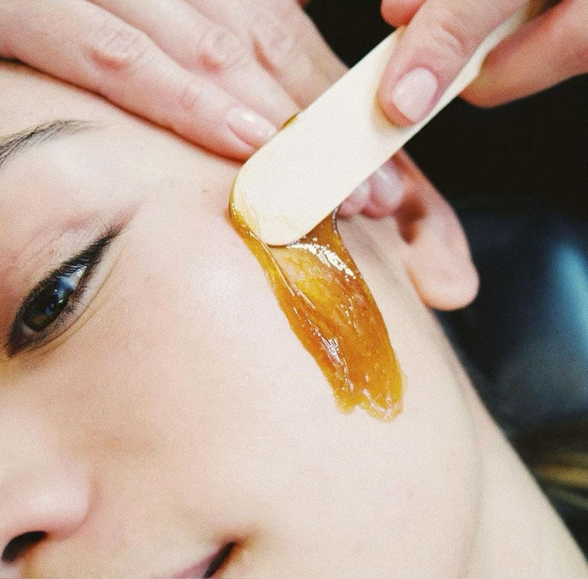 Chin waxing